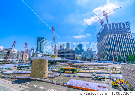 9月17日，日本東京城市景觀。新宿站、新宿站西口重建工程、西新宿一丁目地區工程等景觀。 130967204