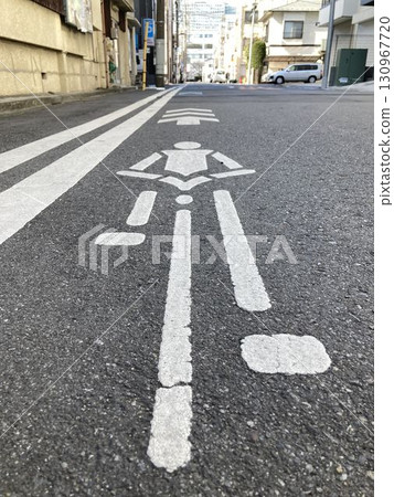 Bicycle navigation mark 130967720