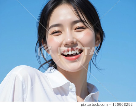 吹頭髮的女人 吹頭髮的女人 130968292