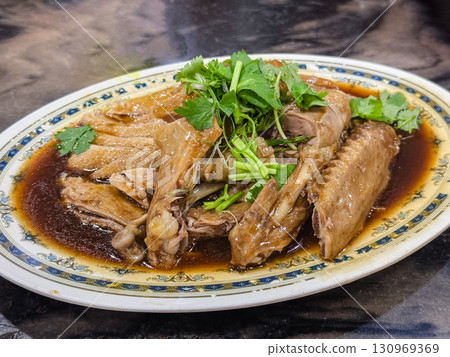 Southeast Asian cuisine: Roast duck 130969369
