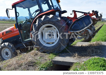 農用拖拉機 130973375