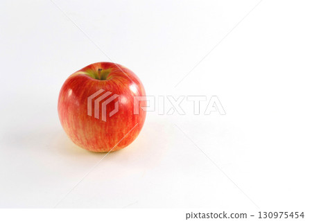 新鮮的蘋果 新鮮的蘋果 130975454