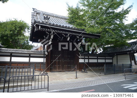 Bukkoji Temple Entrance Gate, Shimogyo Ward, Kyoto City Bukkoji Temple Entrance Gate, Shimogyo Ward, Kyoto City 130975461