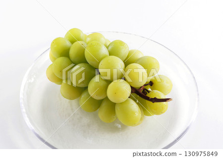 Fresh shine muscat Fresh shine muscat 130975849