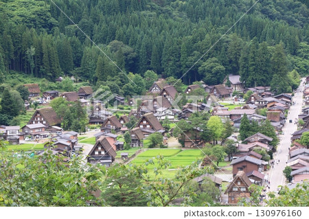 從城山城天守閣眺望的夏季白川鄉 130976160