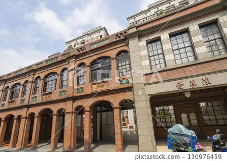 Dihua Street Taiwan 130976459