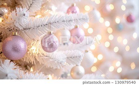 [AI image] A white Christmas tree decorated with pastel-colored ornaments 130979540