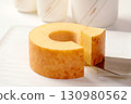 奶酪Baumkuchen 130980562