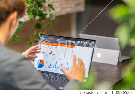 General affairs Accounting Clerical Sales General affairs Data scientist Table Line graph General affairs Accounting Clerical Sales General affairs Data scientist Table Line graph 130980586