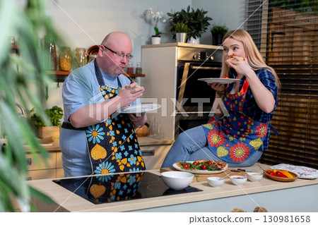 Cooking Together A Fun and Engaging Culinary Experience in the Kitchen with Loved Ones 130981658