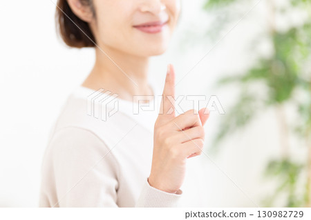 Middle women skin care image 130982729