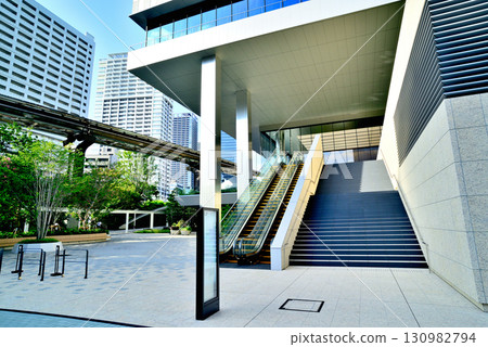 位於東京港區的大型綜合開發項目“Blue Front Shibaura” 位於東京港區的大型綜合開發項目“Blue Front Shibaura” 130982794