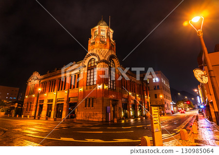 [Fukuoka Prefecture] Mojiko Retro - Night view on a rainy day 130985064