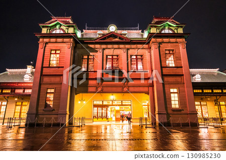 Moji Station, Fukuoka Prefecture - Night view on a rainy day 130985230