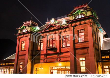 福岡縣門司站 - 下雨天的夜景 130985236