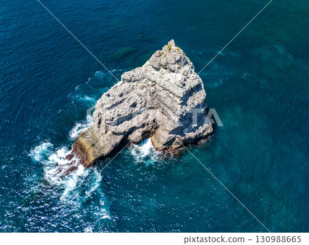 中木町附近的岩礁，是Hirizo海灘的所在地。這裡是日本屈指可數的岩釣勝地之一。靜岡縣伊豆半島南伊豆町中木町Hirizo海灘 130988665