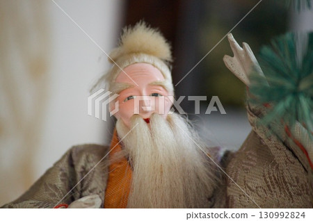 老人娃娃 老人娃娃 130992824