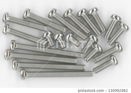 許多小螺絲 許多小螺絲 130992862