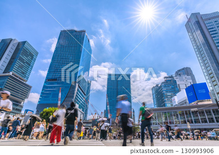 9月17日，日本東京城市景觀。入境旅遊持續進行…澀谷十字路口擠滿了外國遊客。 130993906