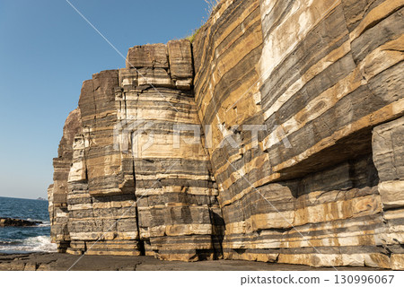 山口縣須佐市的角岩 130996067