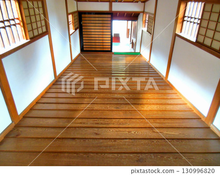 Kii Wakayama Castle, castle tower and enclosure, bridge corridor Kii Wakayama Castle, castle tower and enclosure, bridge corridor 130996820
