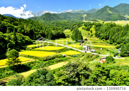 栂池全景橋/從松澤看到的栂池高原滑雪場（長野縣小谷村）[2025 年 9 月] 130998716
