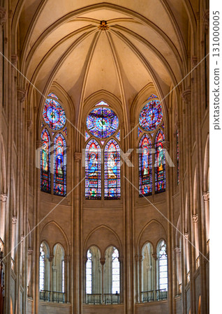 The beautiful interior of Notre Dame Cathedral in Paris The beautiful interior of Notre Dame Cathedral in Paris 131000005