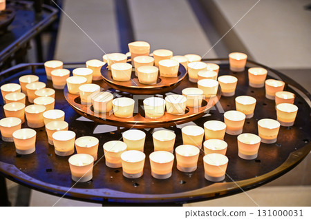 巴黎聖母院美麗的內部 巴黎聖母院美麗的內部 131000031