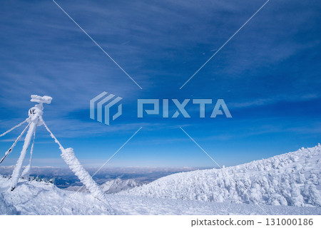 Yamagata Prefecture Zao Onsen Ski Resort: A silvery world of frost-covered trees Yamagata Prefecture Zao Onsen Ski Resort: A silvery world of frost-covered trees 131000186