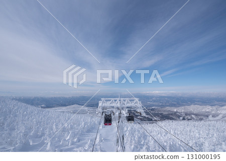 Yamagata Prefecture Zao Onsen Ski Resort: A silvery white world of frost-covered trees and gondolas Yamagata Prefecture Zao Onsen Ski Resort: A silvery white world of frost-covered trees and gondolas 131000195