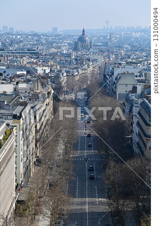 從巴黎凱旋門頂部欣賞美麗的城市景觀 131000494