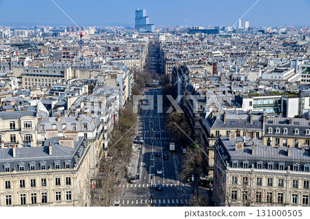 從巴黎凱旋門頂部欣賞美麗的城市景觀 從巴黎凱旋門頂部欣賞美麗的城市景觀 131000505