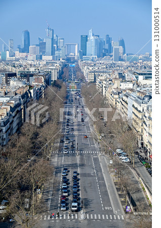 從巴黎凱旋門頂部欣賞美麗的城市景觀 131000514