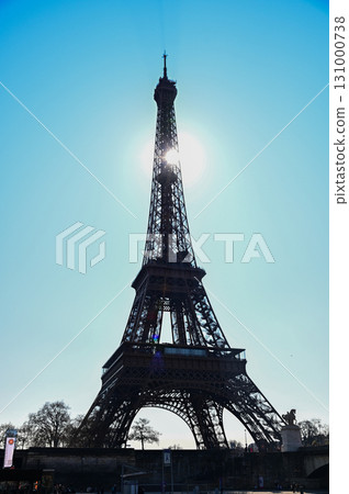 艾菲爾鐵塔的景色非常美麗 131000738