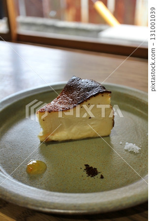 倉敷美觀地區傳統咖啡館的巴斯克起司蛋糕 倉敷美觀地區傳統咖啡館的巴斯克起司蛋糕 131001039