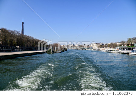 Beautiful view of Paris from a Seine River cruise ship Beautiful view of Paris from a Seine River cruise ship 131002373