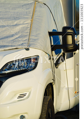 Motorhome with thermal screen blind 131003923