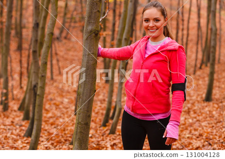 Portrait of active sporty girl. 131004128