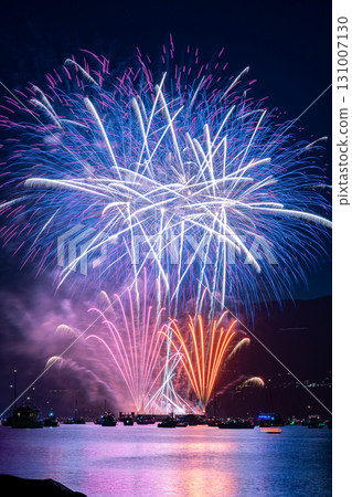 Vancouver's Summer Maritime Fireworks Festival 131007130