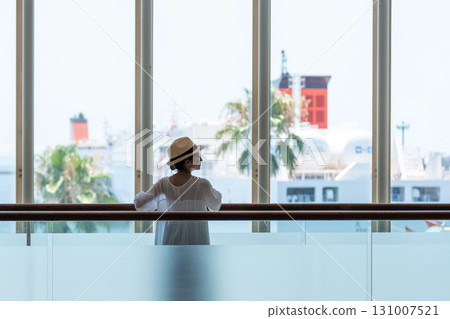 婦女去旅行 131007521