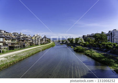 盛夏的鴨川風景 131008252