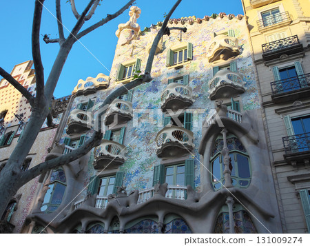 Casa Batlló, Barcelona, Spain, early May morning Casa Batlló, Barcelona, Spain, early May morning 131009274