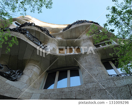 Spain, Barcelona, Casa Mila, early morning in May Spain, Barcelona, Casa Mila, early morning in May 131009296
