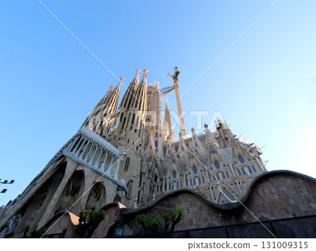 西班牙，巴塞隆納，聖家堂，受難立面，五月的清晨 131009315