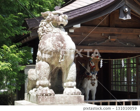 Nagano Prefecture, Hotaka Shrine's guardian lion and sacred horse, August Nagano Prefecture, Hotaka Shrine's guardian lion and sacred horse, August 131010059
