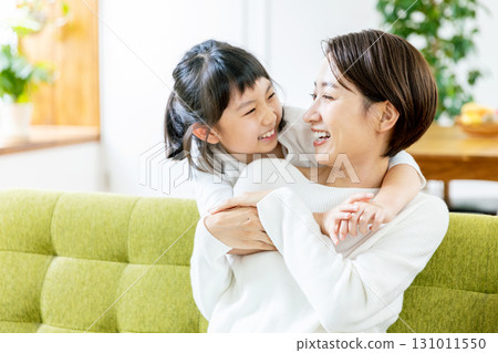 Parent and child 131011550