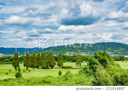 Yodo River riverside golf course, Hirakata City, Osaka Prefecture 131014897