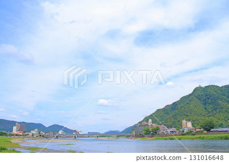 岐阜縣岐阜市金華山與長良川的風景 岐阜縣岐阜市金華山與長良川的風景 131016648
