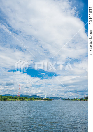 Yodo River scenery, Hirakata City, Osaka Prefecture 131018554
