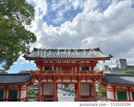 京都八坂神社西樓大門 131020396